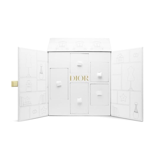 بوكس المفاجآت من ديور الحصري يحتوي 5 عطور صغيره صب...