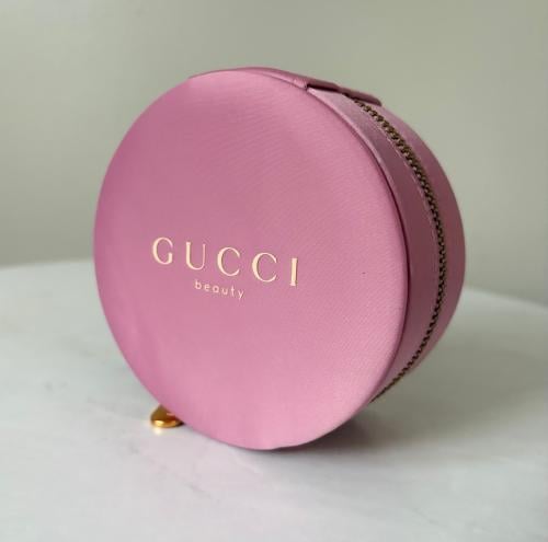 Gucci jewellery box-حقيبة قوتشي للمجوهرات مع كيس ق...
