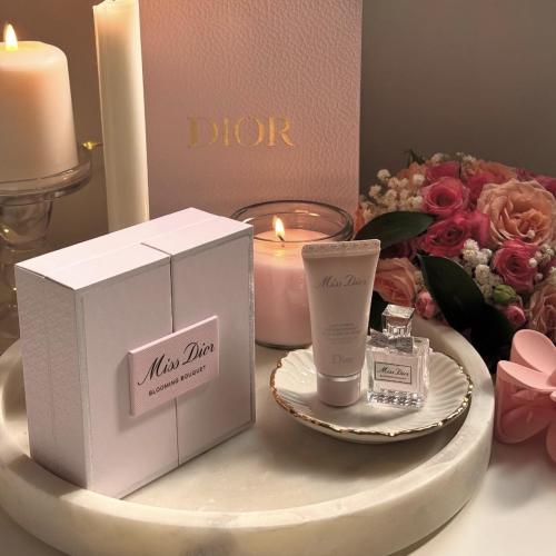 بوكس مس ديور الجديد عطر 5مل صب ولوشن 20 مل