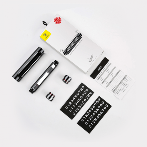 بيسوس حامل أرقام على لوحة القيادة