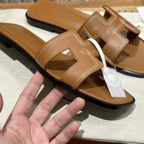 Oran sandal