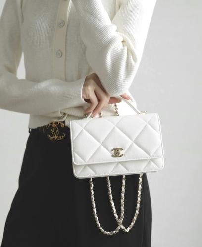 chanel top handle bag