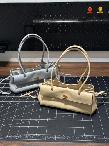 SMALL TOTE Grained Calfskin & Gold-Tone Metal