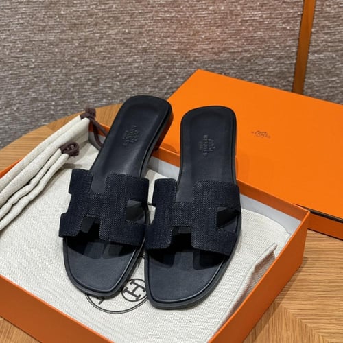 Oran sandal