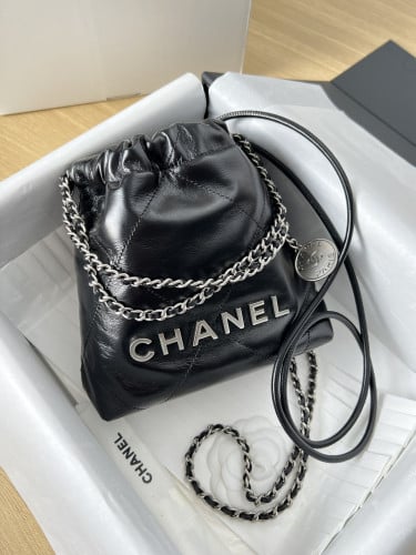 CHANEL 22 MINI HANDBAG