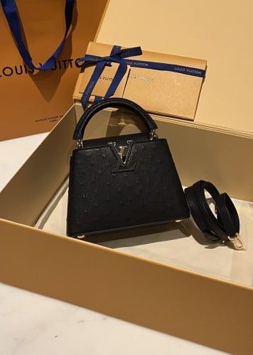 lv capucines mini