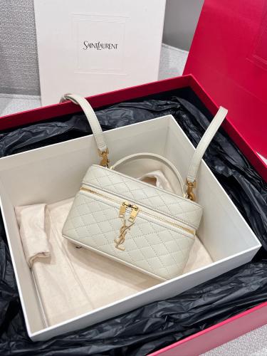 GABY VANITY IN LAMBSKIN WHITE
