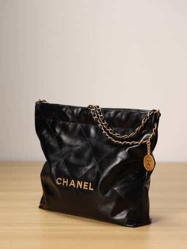 CHANEL 22 SMALL HANDBAG