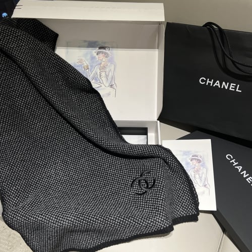 CHANEL SCARF