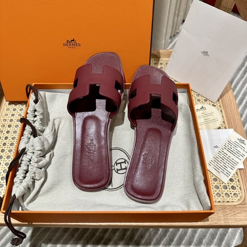 Oran sandal