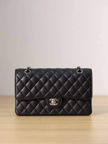 Chanel classic flap caviar