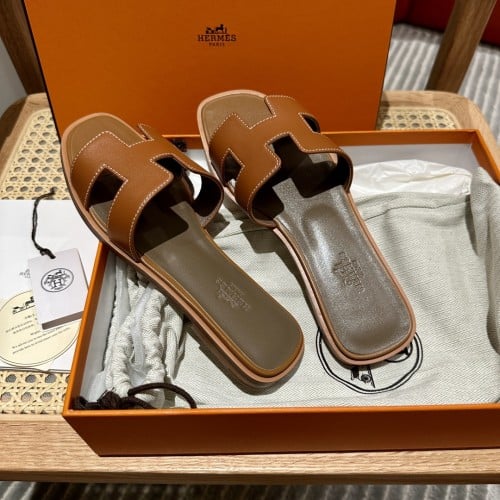 Oran sandal
