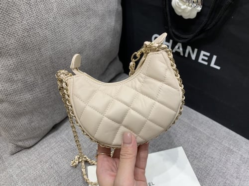 chanel mini bag