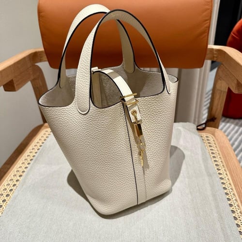 Hermès Picotin Lock 18