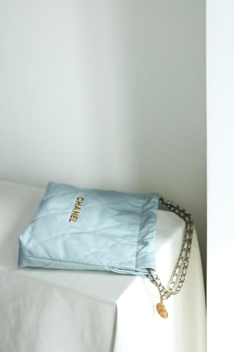 chanel tote medium bag