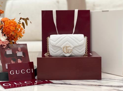 GG Marmont mini shoulder bag