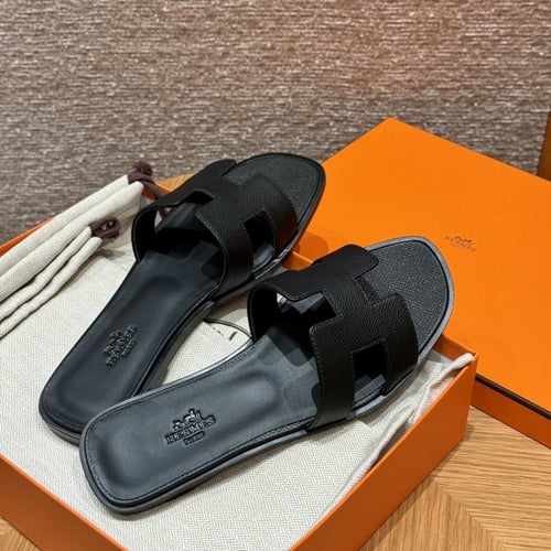 Oran sandal