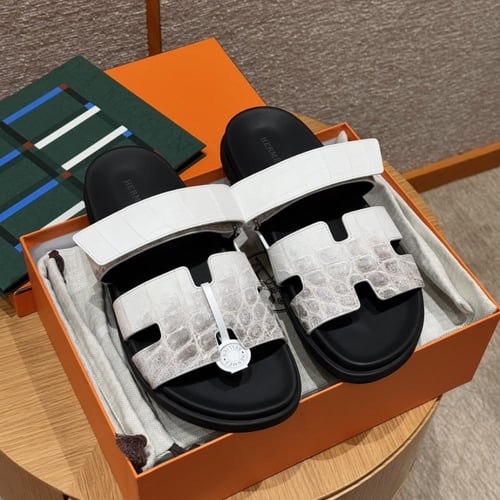 Chypre Sandal in Himalaya Niloticus Crocodile Leat...