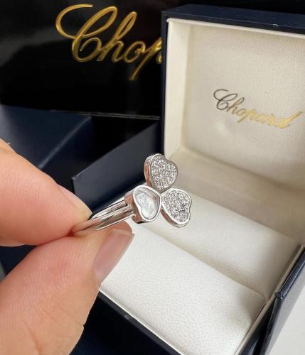 CHOPARD White Gold and Diamond Happy Hearts Ring