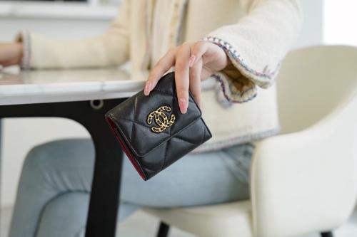 chanel wallet