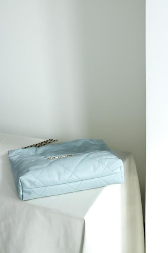 chanel tote medium bag