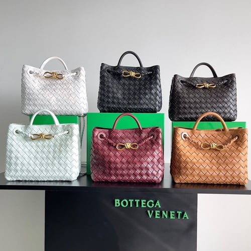 BOTTEGA VENETA Black Small Andiamo Bag