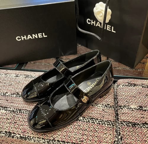 chanel flat