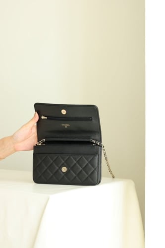 Chanel Wallet on Chain