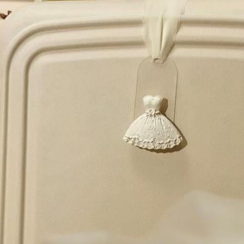 The dress pendant without a name