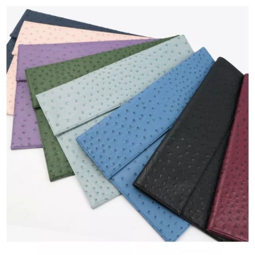 Pouch باوتش - حفر الاسم مجاني