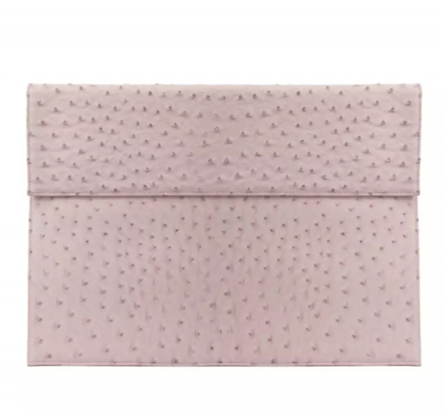 Pouch باوتش - حفر الاسم مجاني