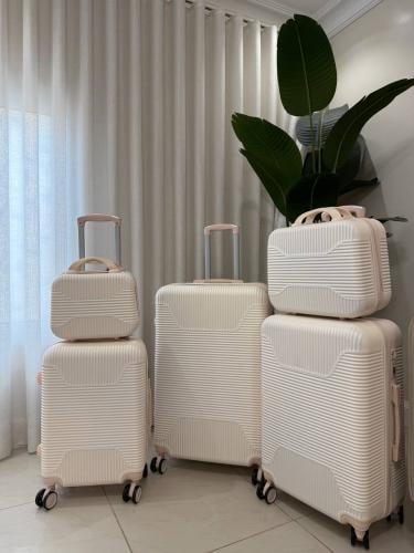 طقم شنط سفر بيج 5 قطع مختلفة المقاسات | أكيات للحق...