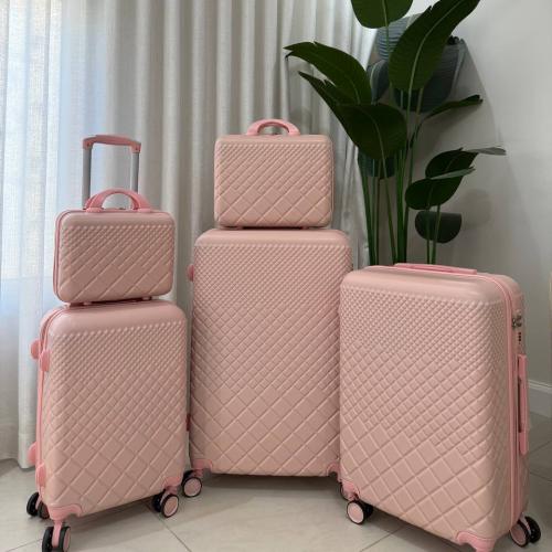 طقم شنط سفر موديل ٩٧٧ لايت بنك خمس قطع مختلفة المق...