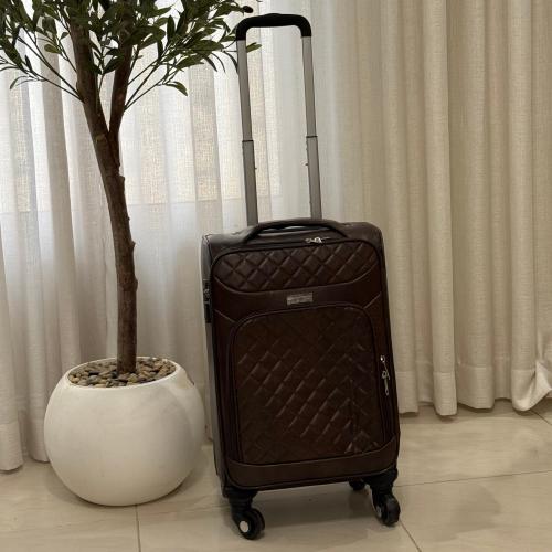 شنطة سفر جلد مقاس ٢٠ انش دارك كوفي | اكيات للحقائب