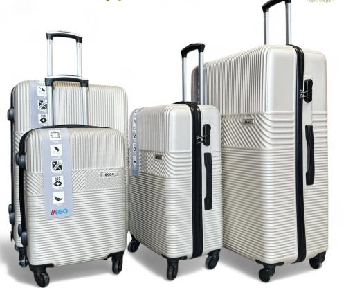 طقم شنط سفر اربع قطع مقاسات كبيرة لون قولد | أكيات...