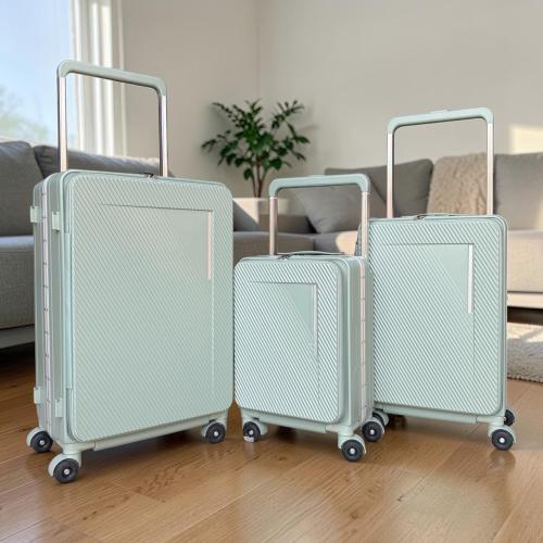 طقم حقائب سفر أنيق 3 قطع بقفل أمان وعجلات 360 -ترك...