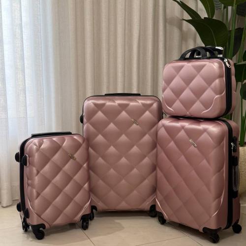 شنط سفر اربع قطع بشكل جديد لون روز قولد | عرض خاص!