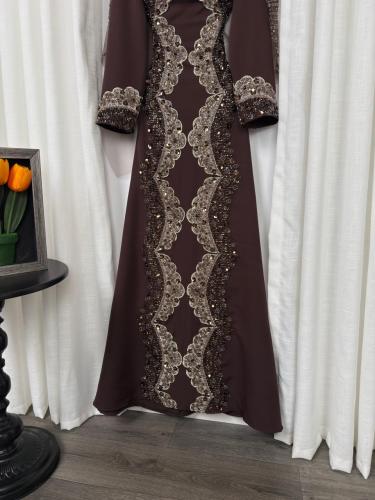 جلابية رمضان فاخرة باللون البني الشوكولاتة بتطريز...