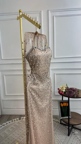 فستان سهرة شامبين مطرّز كريستال مع كاب شفاف – Cham...