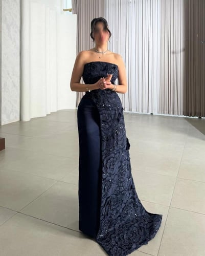 Royal Night – فستان كحلي ملكي