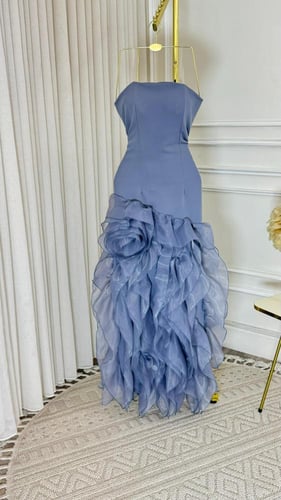 Blue Elegance | فستان باربي سماوي بتنورة أورجنزا م...