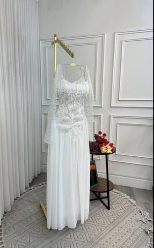 فستان سكري دانتيل مطرز – Ivory Bloom | فساتين هلو...