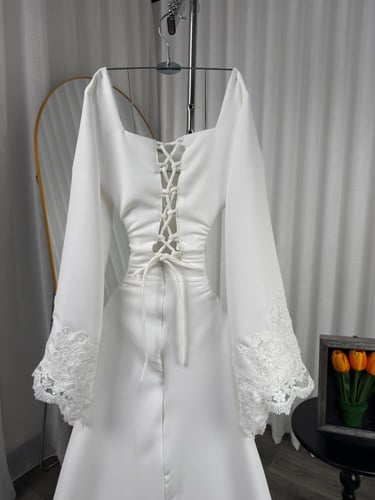 فستان سهرة صبا اوف وايت دانتيل فاخر | فساتين هلو ن...