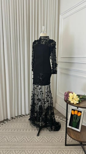 Black Blossom – فستان سهرة ملكي بتطريز يدوي فاخر