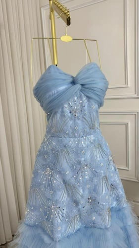 فستان سهرة تل طبقات بصدف معقود ولمسات ترتر – Layer...