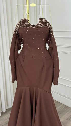 فستان سهرة بني مطرز كرستال بقصة حورية – Brown Crys...