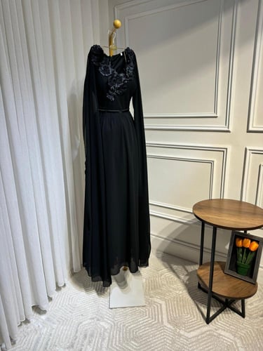 فستان حوامل شيفون جورجيت مبطن كامل+ كم تل تطريز فص...