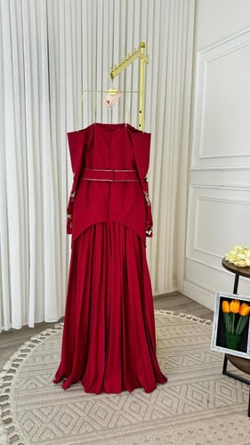 Burgundy Elegance | فستان سهرة خمري بتطريز ورد فاخ...