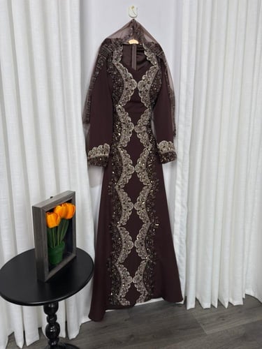 جلابية رمضان فاخرة باللون البني الشوكولاتة بتطريز...