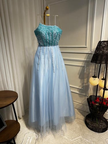 فستان الخامه: تل دبل قماش + مبطن سلا+ قماش ترتر+ ت...